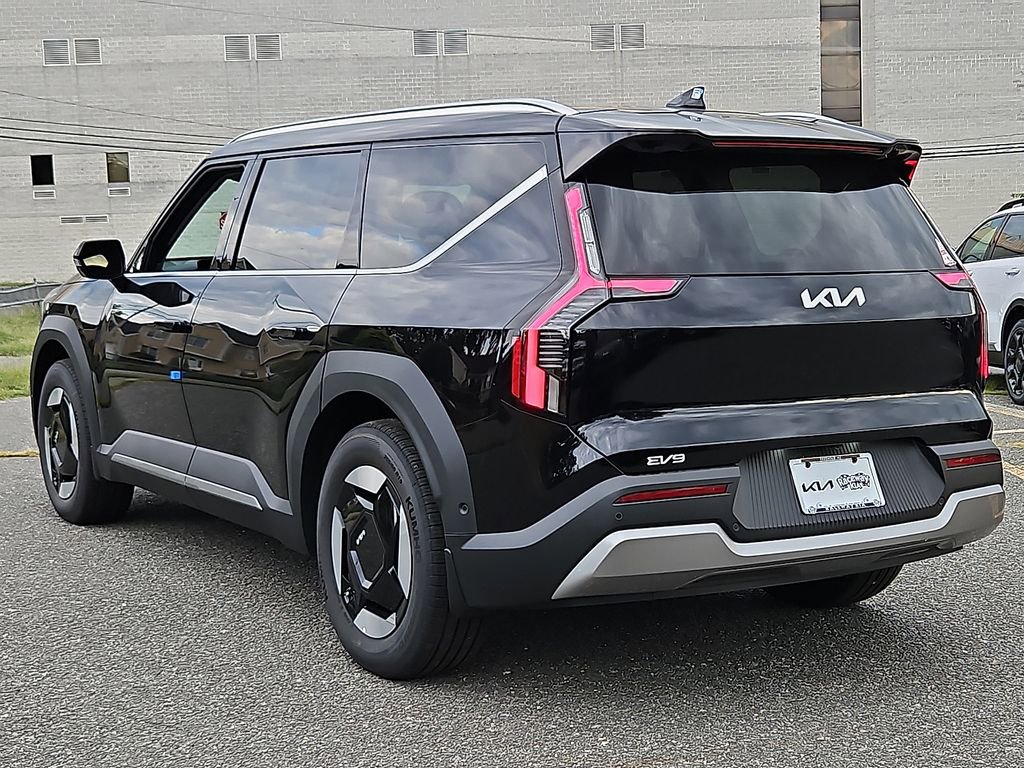 New 2026 Kia EV9 Wind image 4