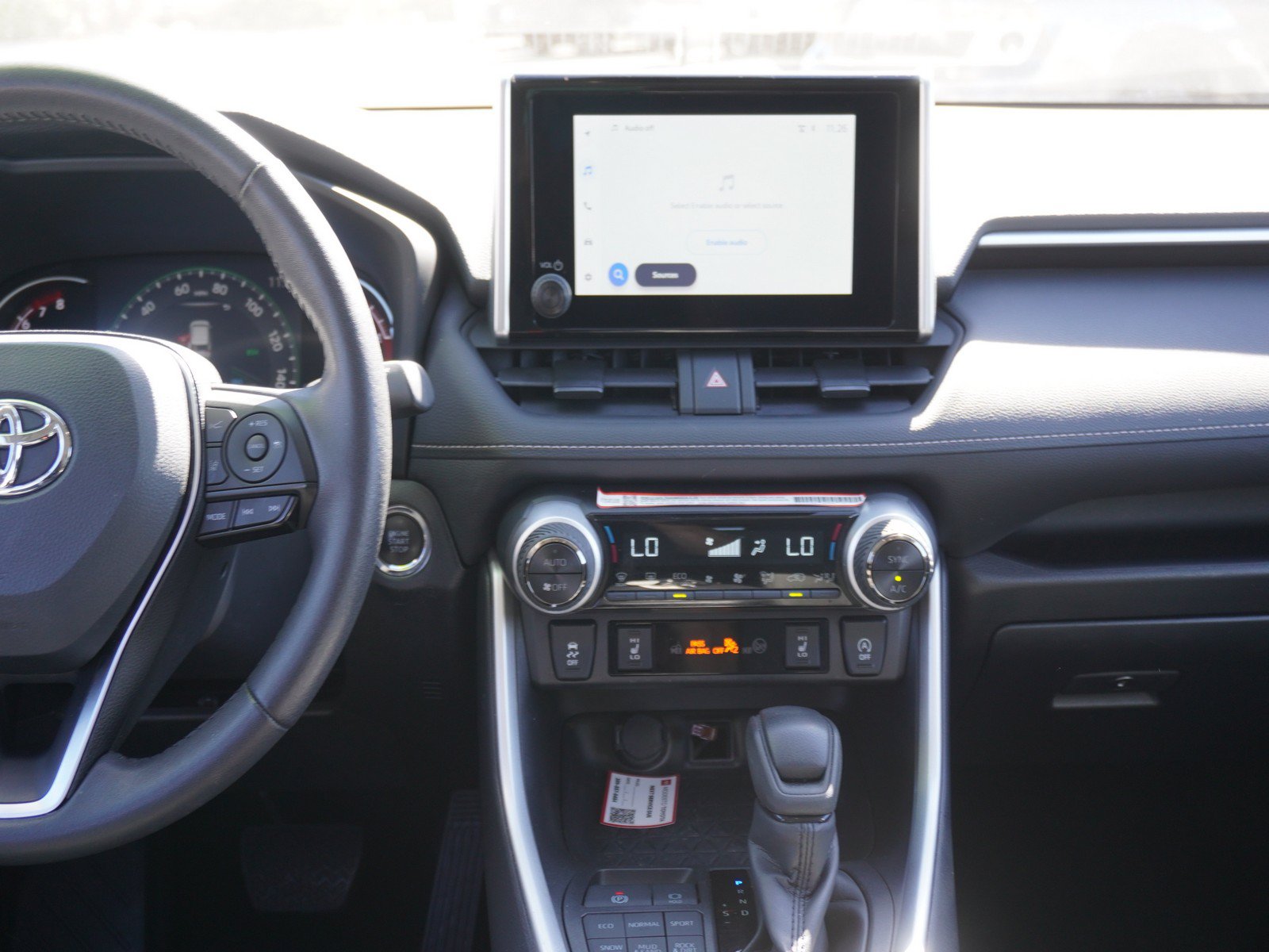 Used 2025 Toyota RAV4 XLE w/ Weather Package AWD/4WD image 15