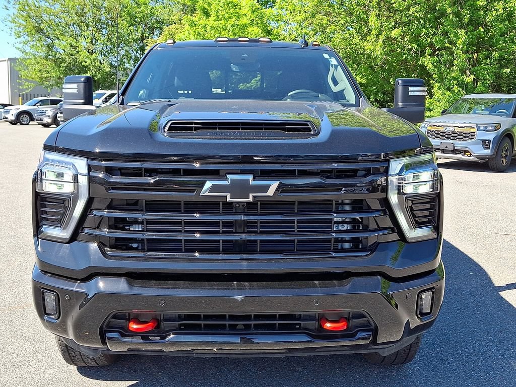 Used 2025 Chevrolet Silverado 2500 LTZ w/ Trail Boss Package AWD/4WD image 2