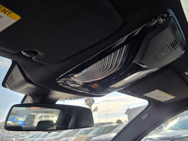 Used 2020 BMW 530e w/ Premium Package image 35