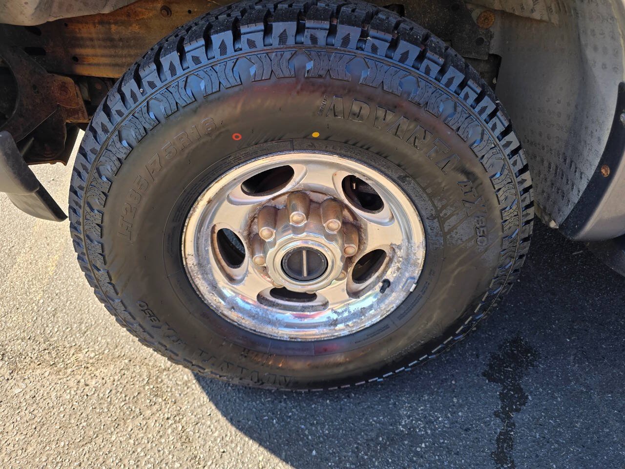 Used 2004 Ford Excursion XLT AWD/4WD image 10