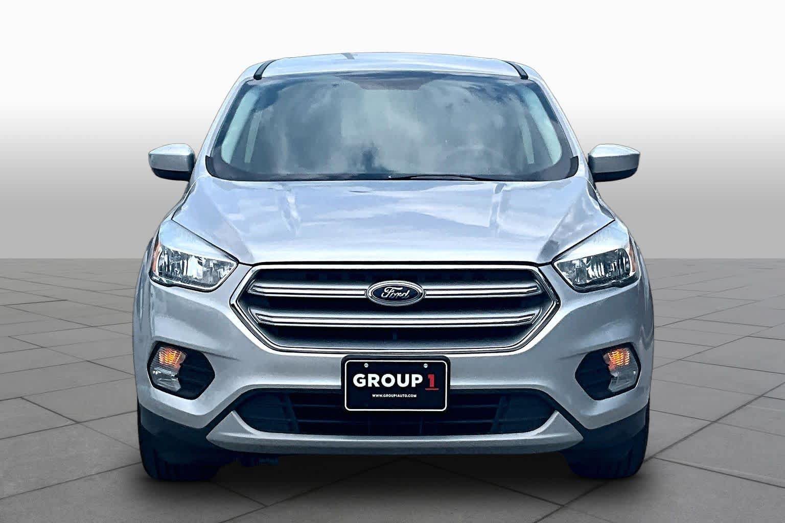Used 2017 Ford Escape SE AWD/4WD image 4