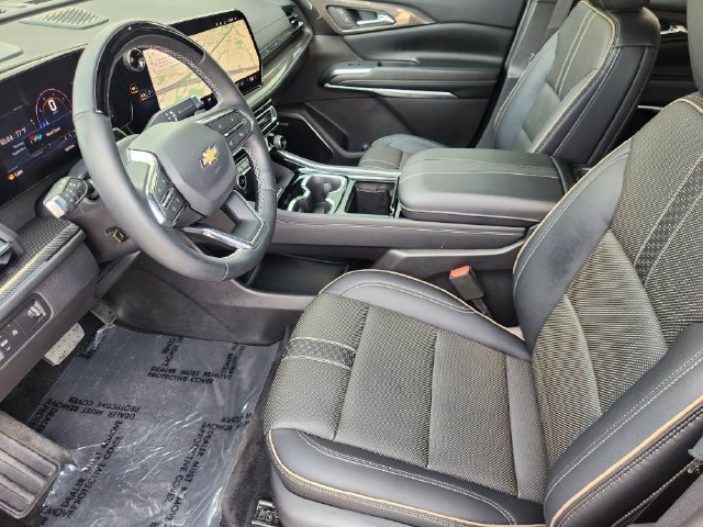 Used 2026 Chevrolet Traverse High Country w/ LPO, Floor Liner Package FWD image 4