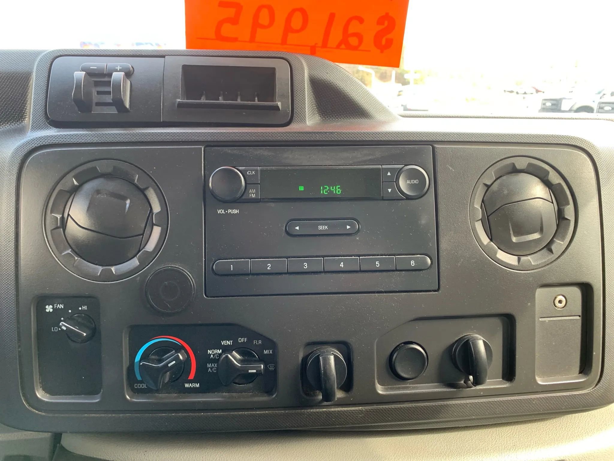 Used 2019 Ford E-450 and Econoline 450 Super Duty w/ Power Windows & Locks Group image 16