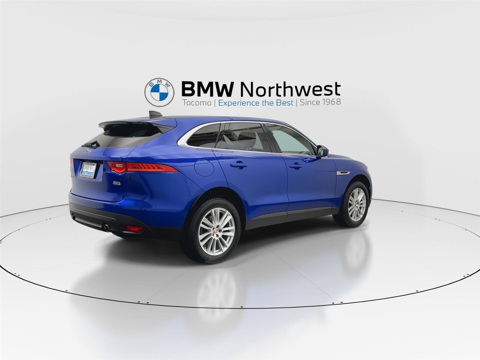 Used 2020 Jaguar F-PACE Prestige image 3