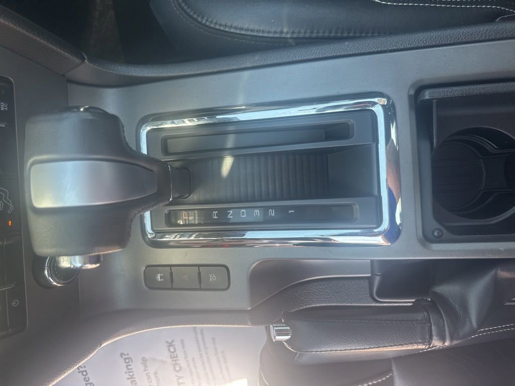 Used 2010 Ford Mustang GT RWD image 19