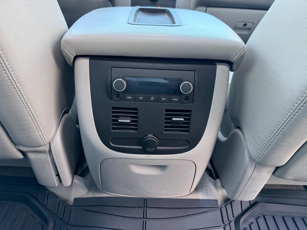 Used 2010 Chevrolet Avalanche LT w/ Suspension Package, Off-Road AWD/4WD image 25