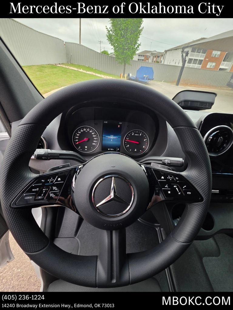 Used 2026 Mercedes-Benz Sprinter 2500 image 9