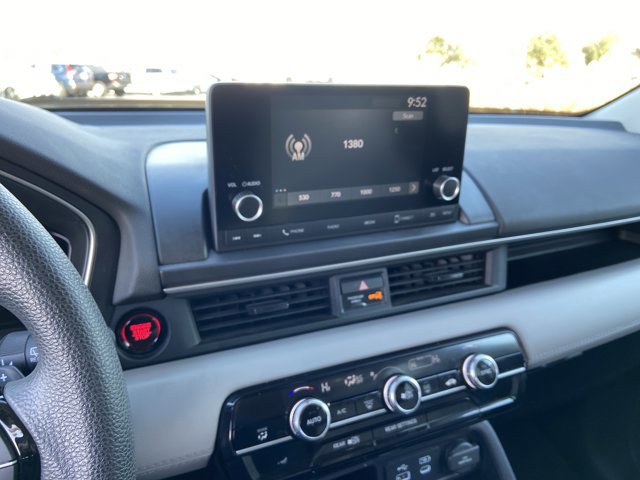 Used 2023 Honda Pilot LX image 36