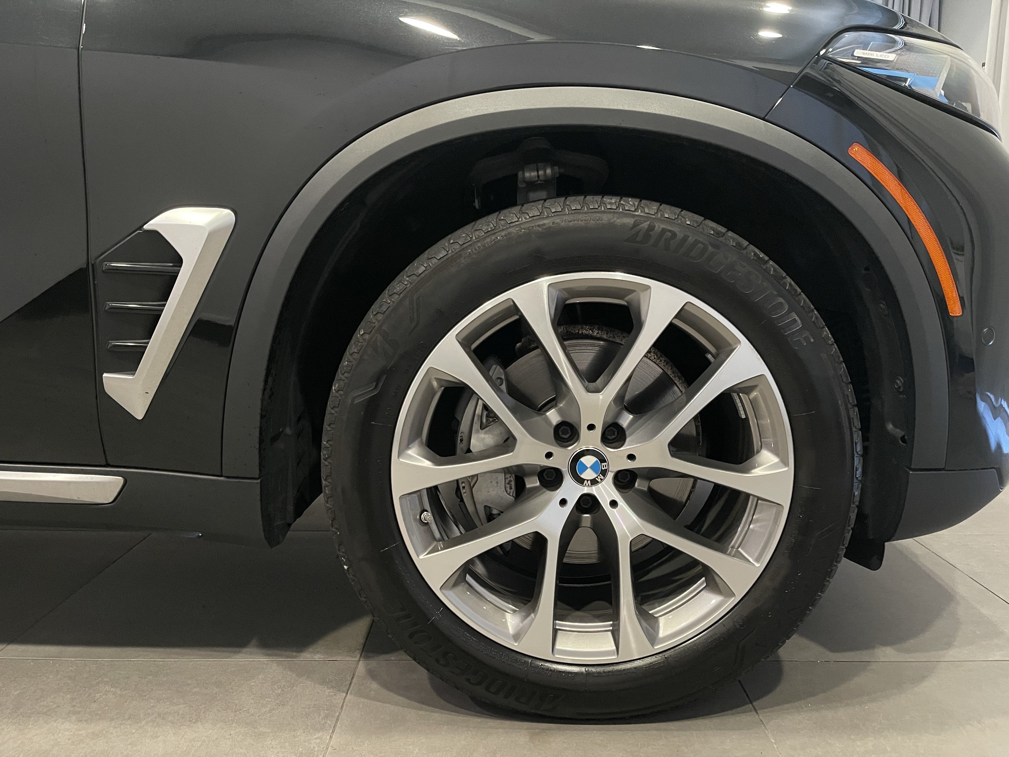 Certified 2024 BMW X5 xDrive40i w/ Premium Package AWD/4WD image 10