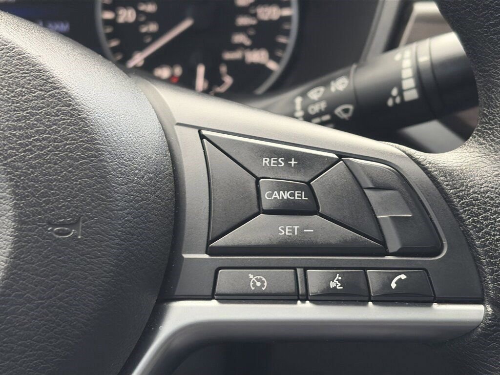 Used 2024 Nissan Altima 2.5 SV image 21