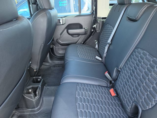 Used 2022 Jeep Wrangler Unlimited Sport AWD/4WD image 13
