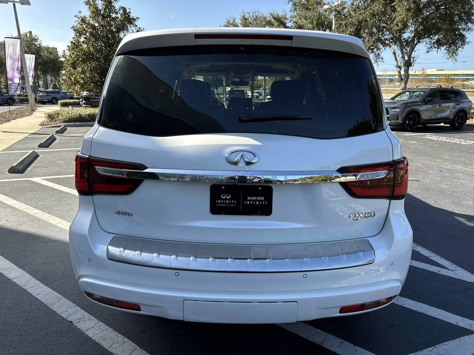 Certified 2023 INFINITI QX80 Luxe w/ Cargo Package image 3