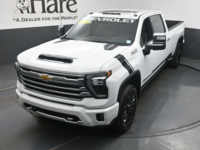 Used 2025 Chevrolet Silverado 2500 High Country w/ High Country Premium Package AWD/4WD image 42