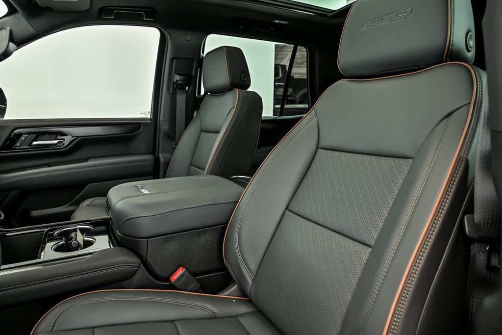 New 2026 GMC Yukon AT4 w/ AT4 Premium Package AWD/4WD image 9