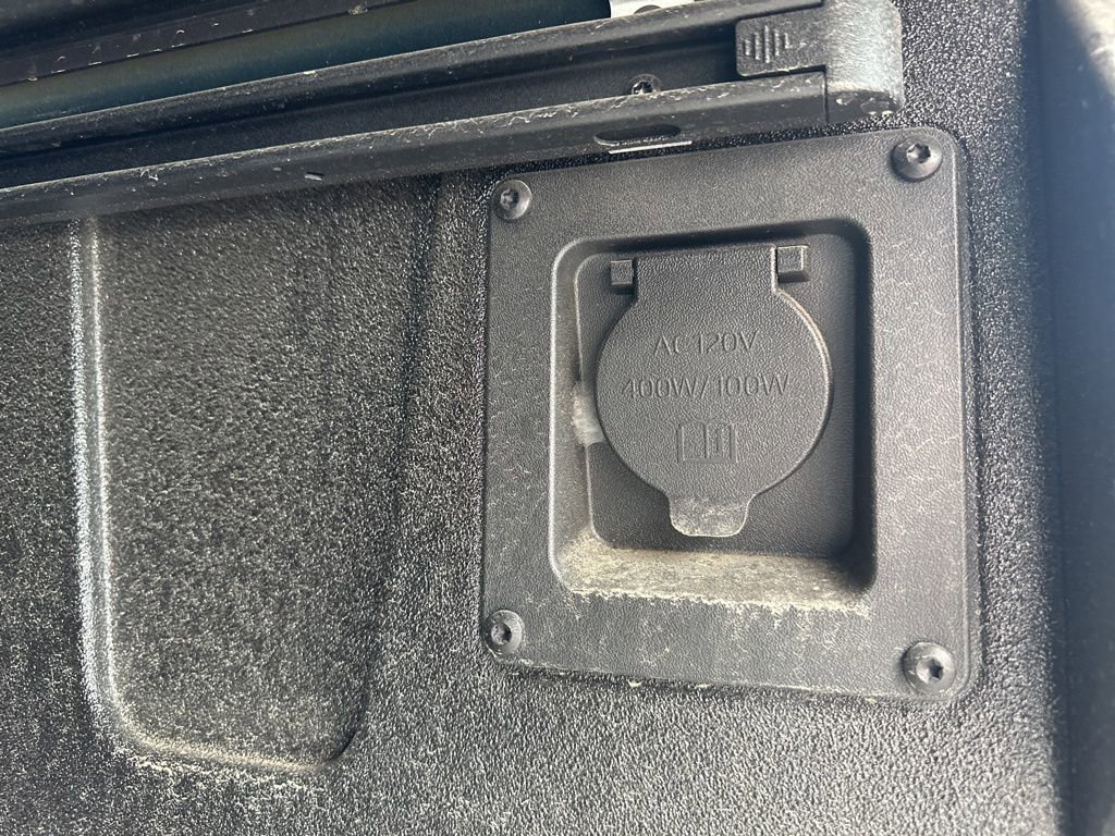 Used 2025 Toyota Tundra Platinum image 9