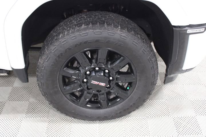 Used 2024 GMC Sierra 2500 AT4 w/ AT4 Premium Plus Package image 46