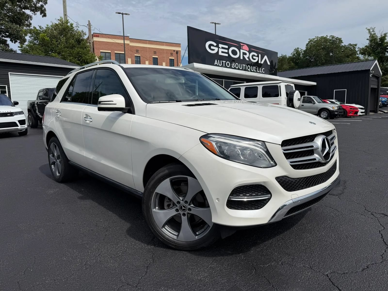 Used 2018 Mercedes-Benz GLE 350 image 2