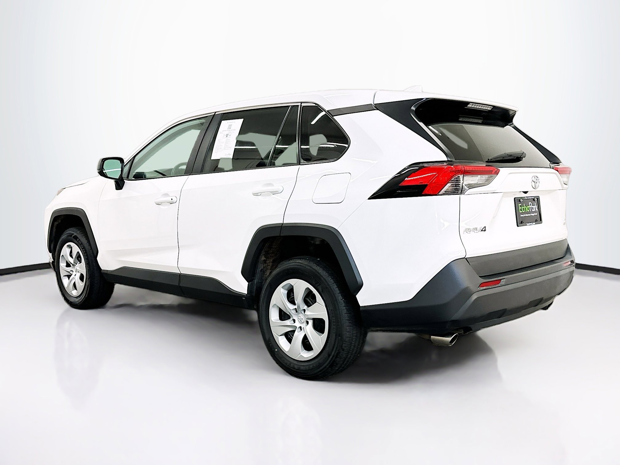 Used 2024 Toyota RAV4 LE image 5