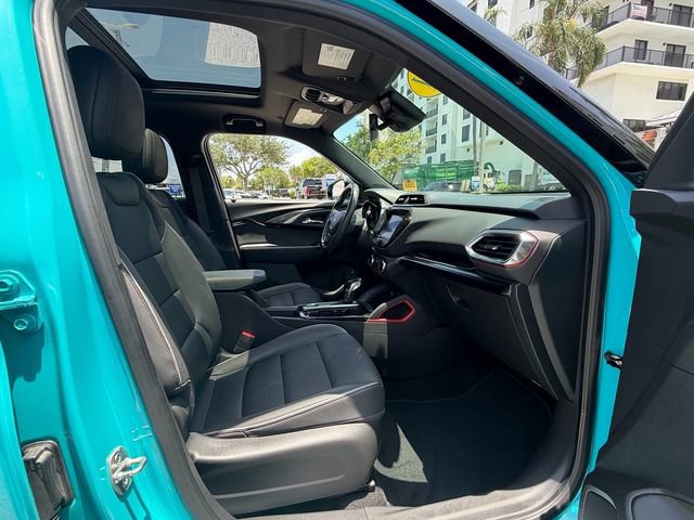 Used 2021 Chevrolet TrailBlazer RS w/ Sun and Liftgate Package FWD image 18