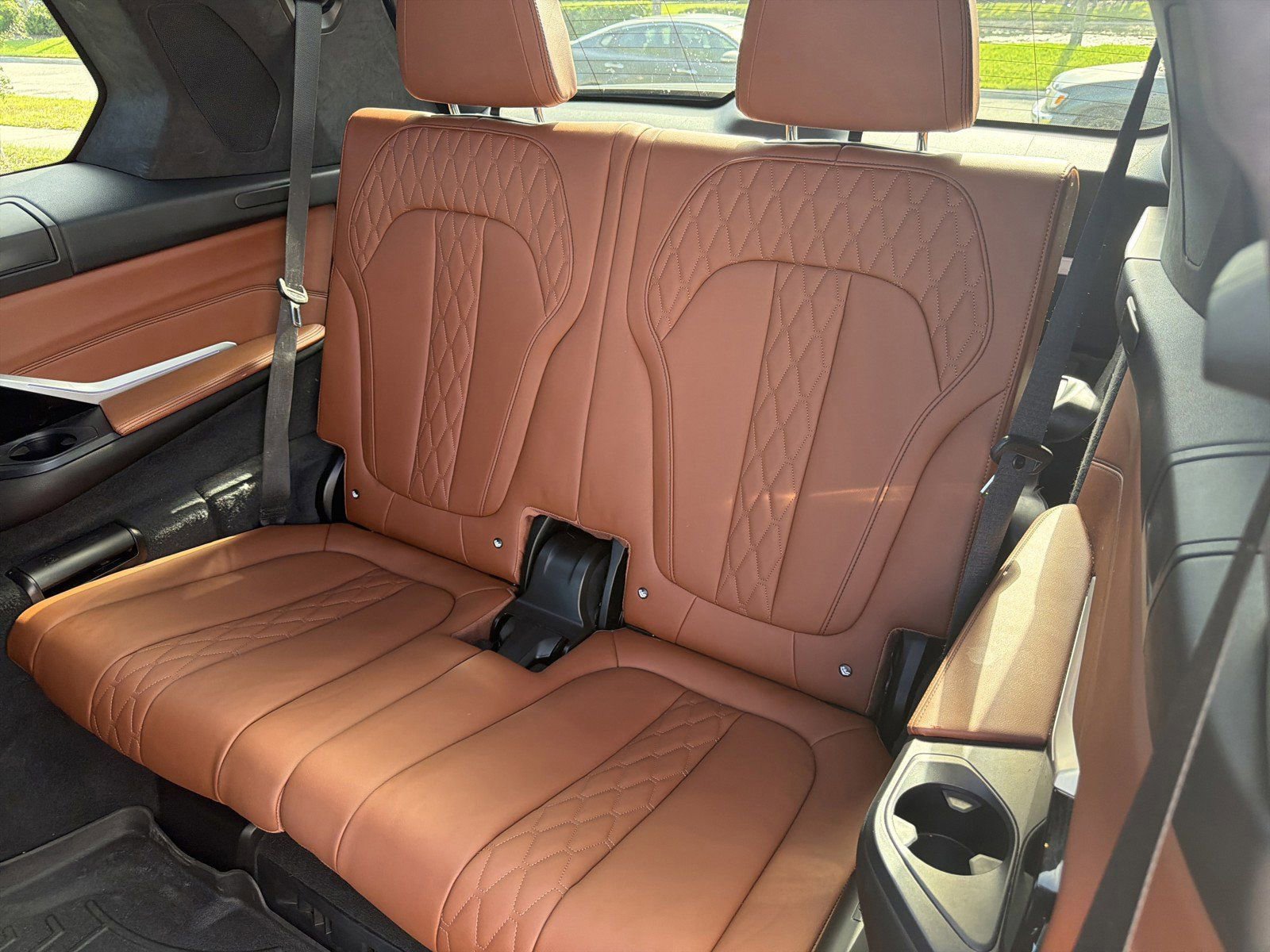 Used 2022 BMW X7 M50i w/ Dynamic Handling Package AWD/4WD image 18