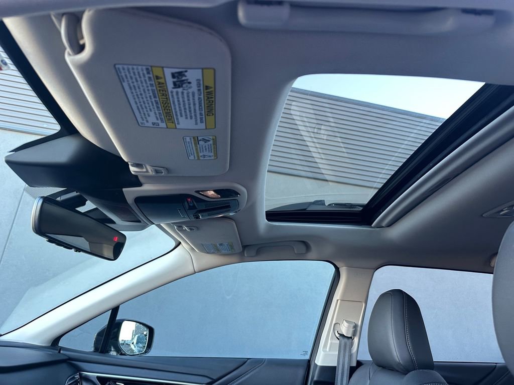 Certified 2025 Subaru Outback Limited image 24