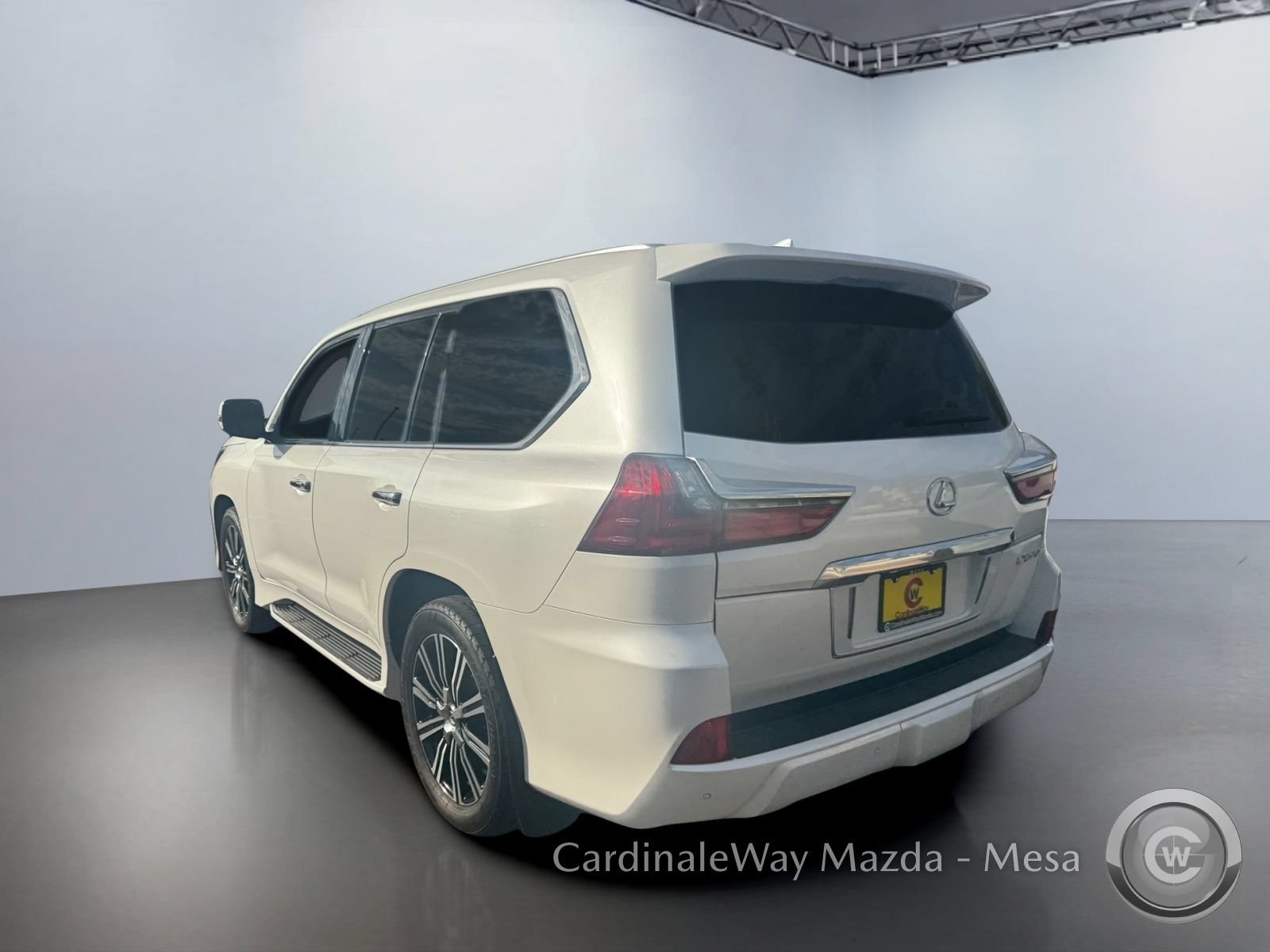 Used 2021 Lexus LX 570 4WD w/ Luxury Package image 6