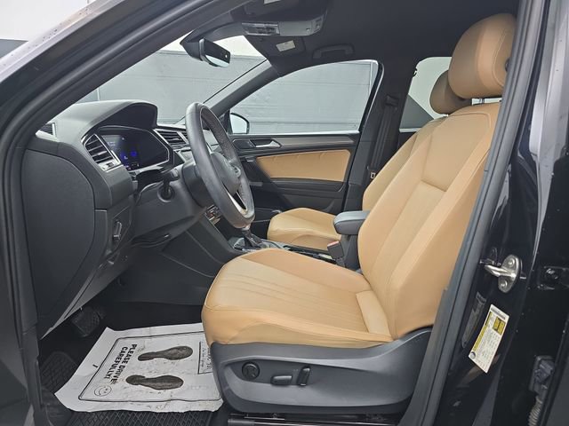 Used 2023 Volkswagen Tiguan SE FWD image 23