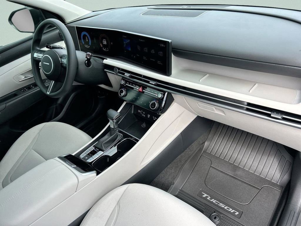 New 2026 Hyundai Tucson SEL FWD image 17