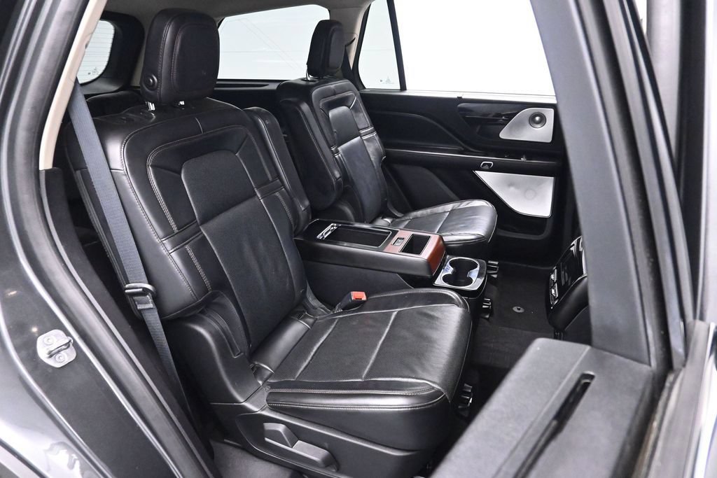 Used 2020 Lincoln Aviator Reserve w/ Equipment Group 202A AWD/4WD image 20