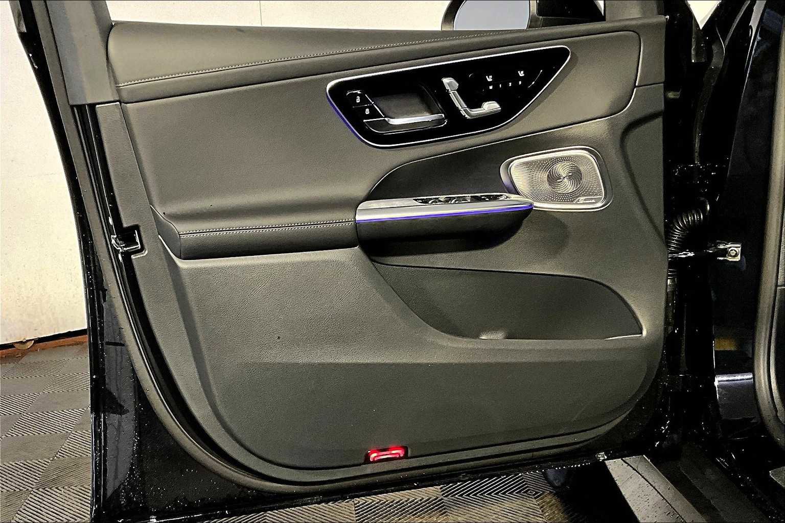 New 2026 Mercedes-Benz GLC 300 4MATIC image 11