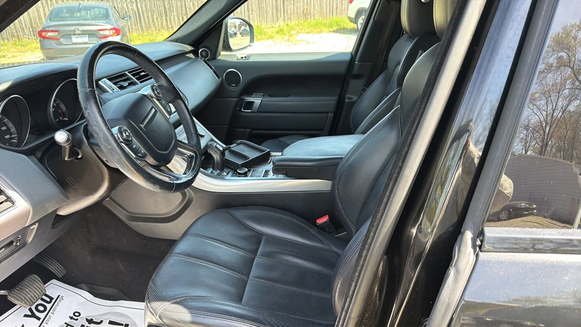 Used 2014 Land Rover Range Rover Sport HSE image 24