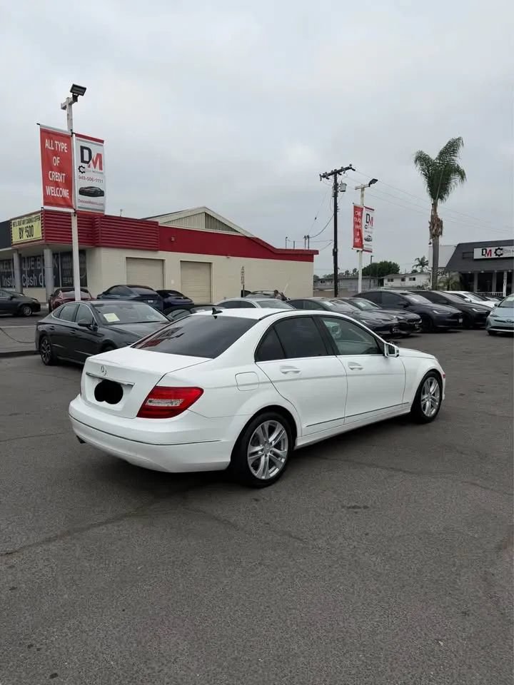 Used 2013 Mercedes-Benz C 250 Sedan image 4