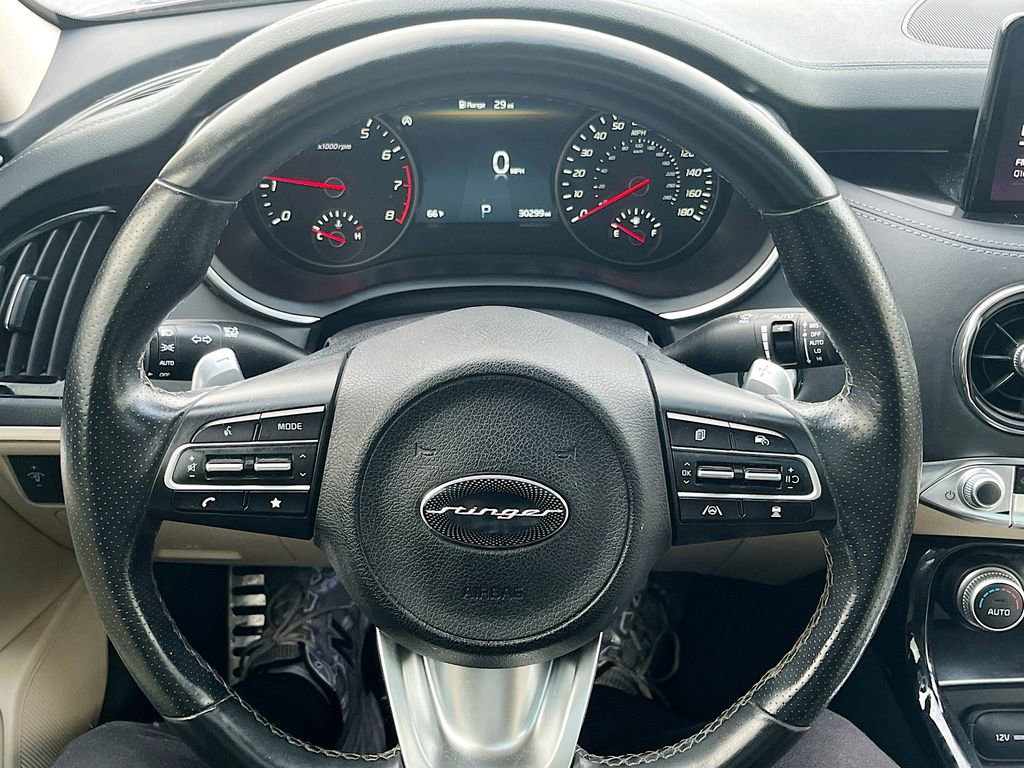 Used 2023 Kia Stinger GT2 AWD/4WD image 11