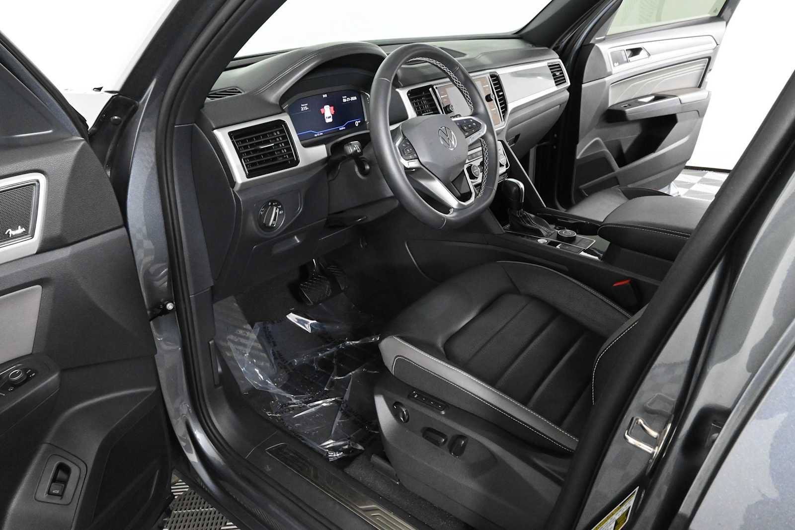 Used 2021 Volkswagen Atlas Cross Sport SEL Premium AWD/4WD image 20