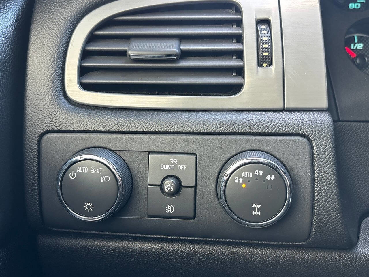 Used 2013 GMC Sierra 1500 SLT w/ All-Terrain Package image 22