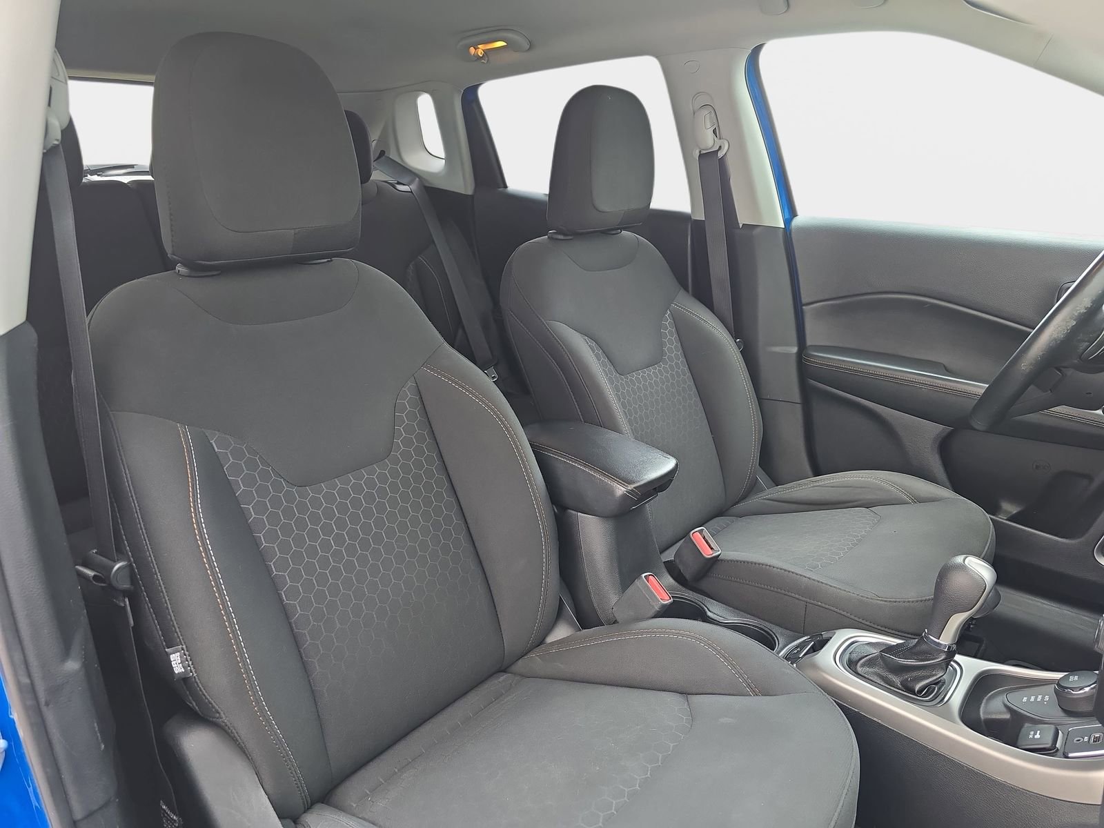 Used 2018 Jeep Compass Sport w/ Tech Group image 12