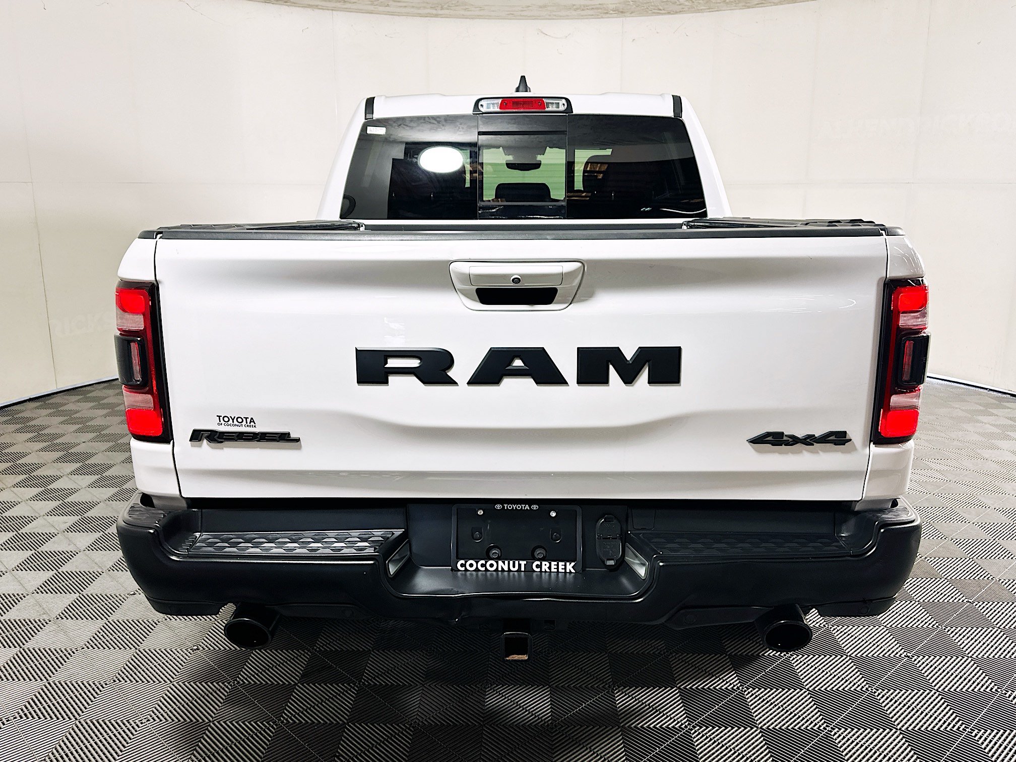 Used 2020 RAM 1500 Rebel w/ Rebel Level 2 Equipment Group AWD/4WD image 4