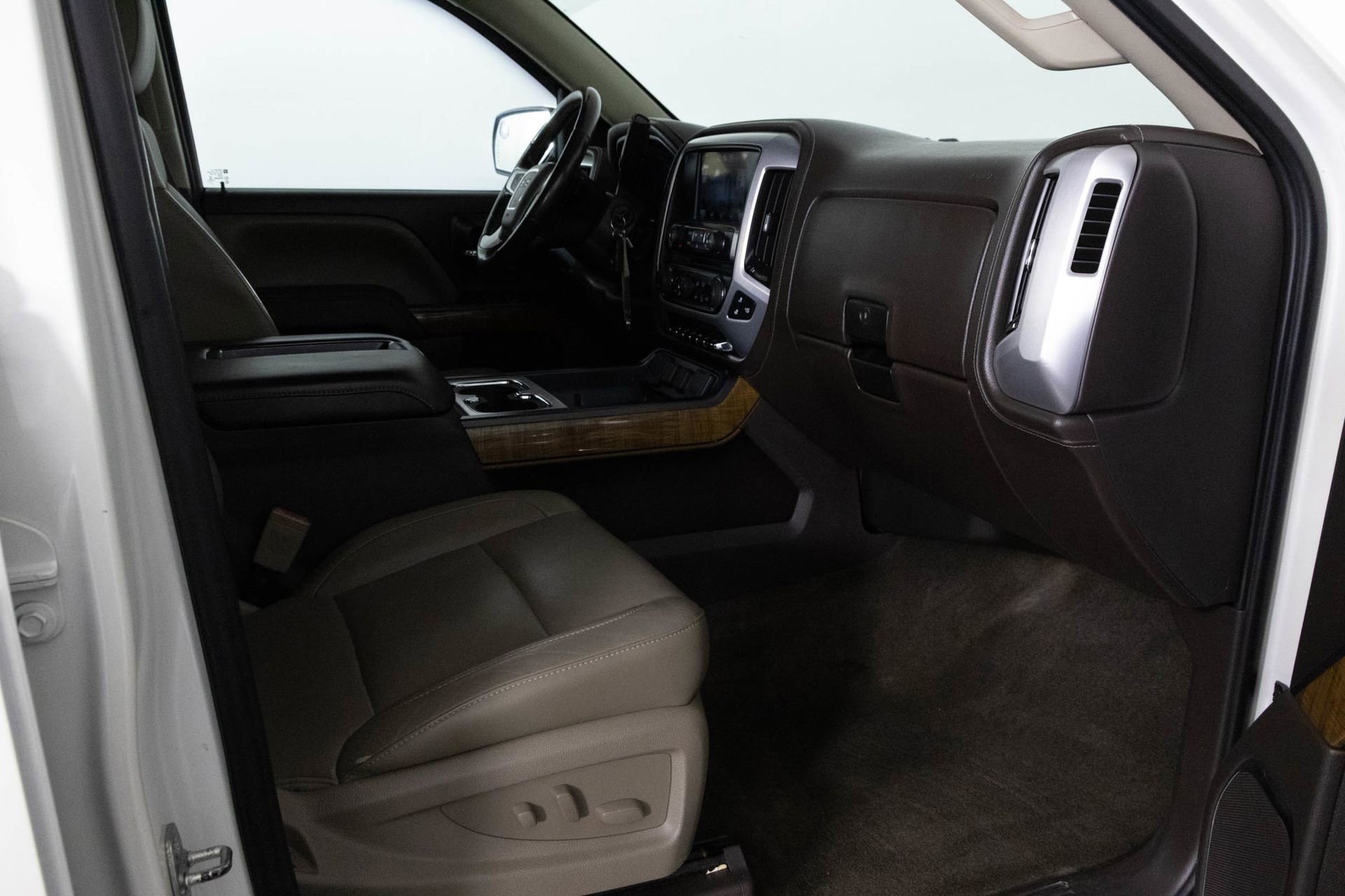 Used 2014 GMC Sierra 1500 SLT w/ Driver Alert Package image 26