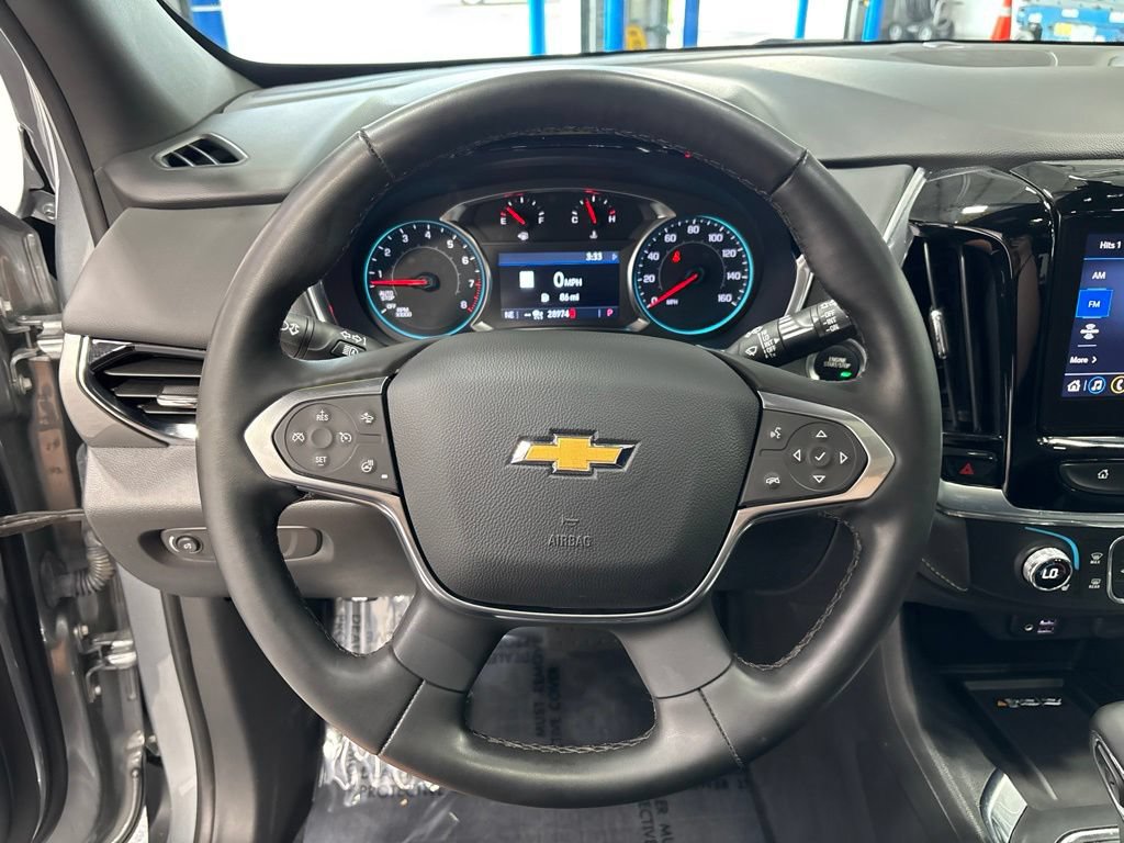 Used 2023 Chevrolet Traverse LT w/ LT Premium Package AWD/4WD image 14