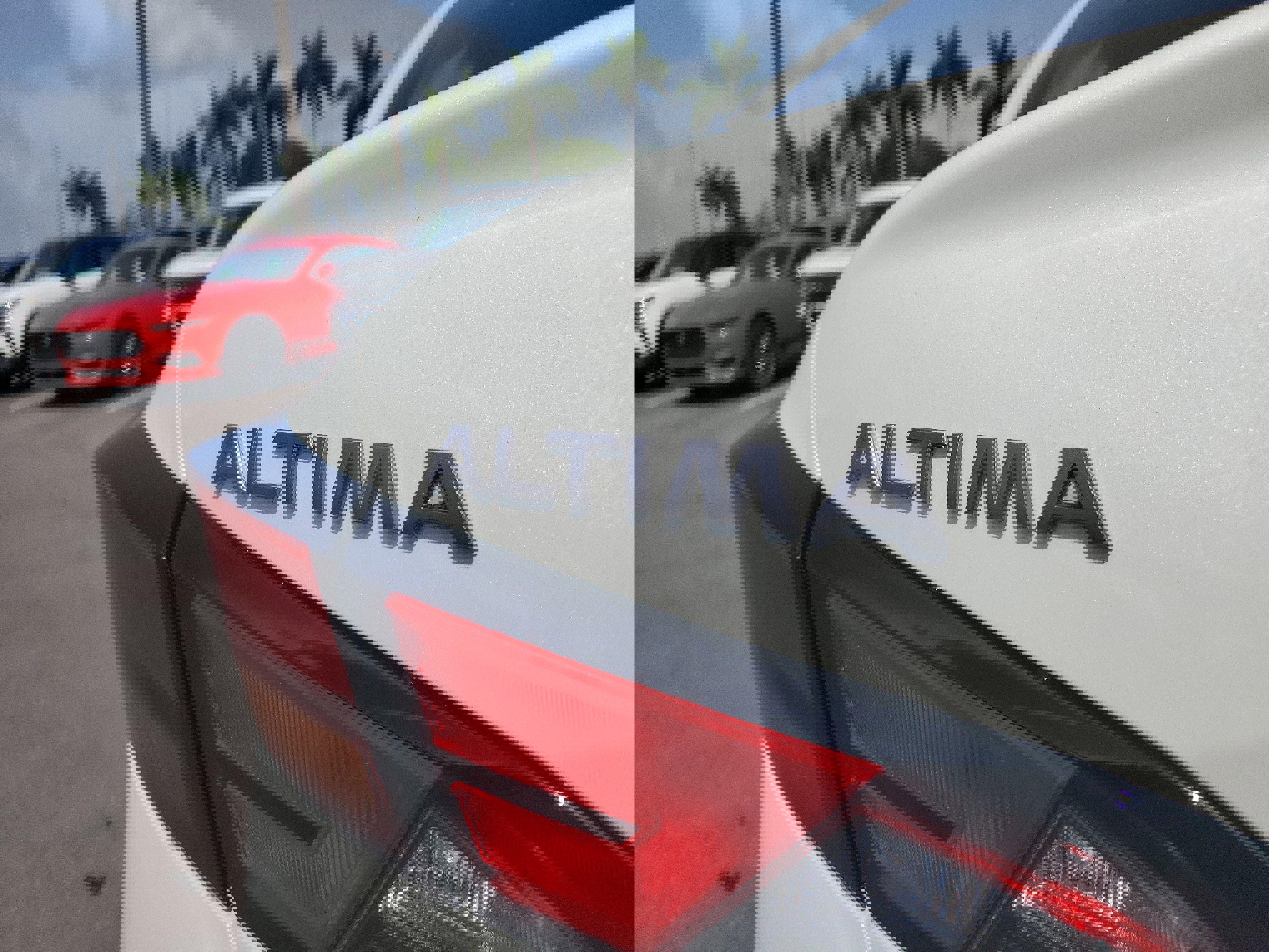 New 2025 Nissan Altima 2.5 SR image 8