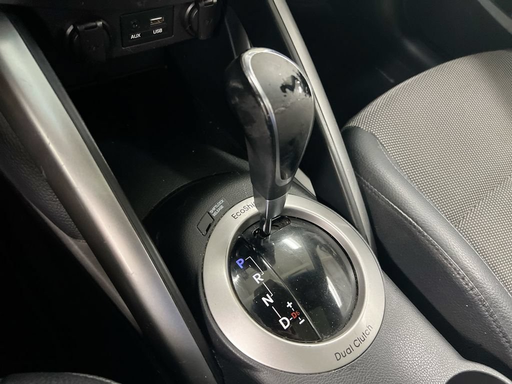 Used 2016 Hyundai Veloster w/ Option Group 02 FWD image 17