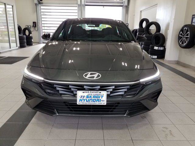 New 2026 Hyundai Elantra SEL Sport FWD image 17