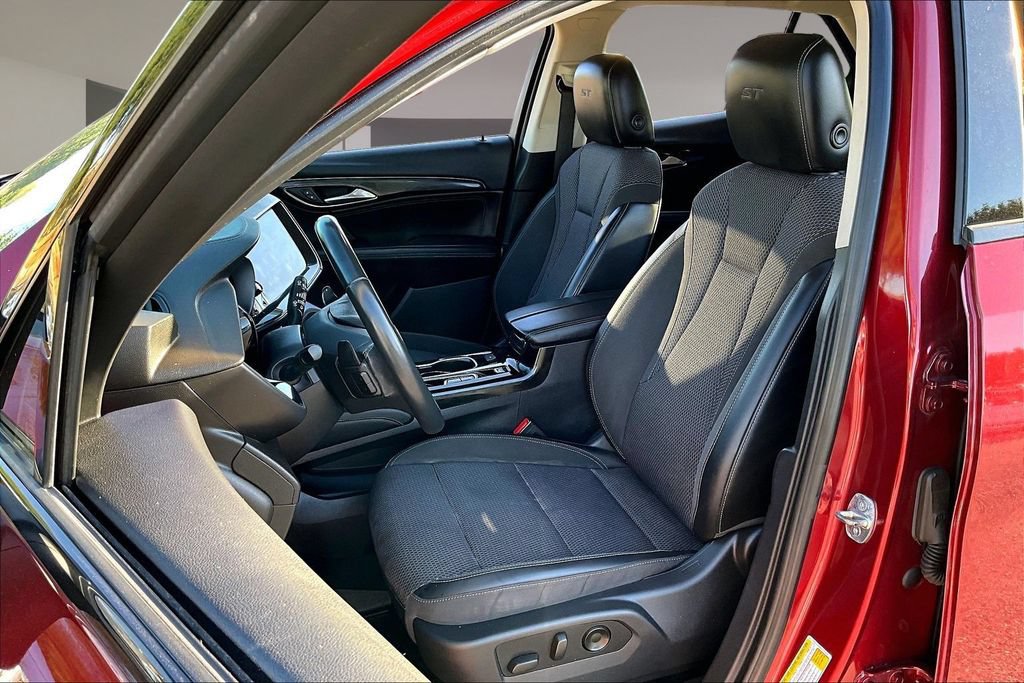 Used 2022 Buick Envision Preferred w/ Sport Touring Package FWD image 26
