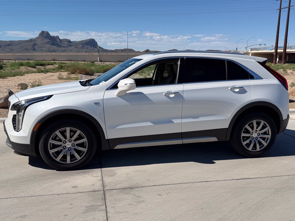 Used 2019 Cadillac XT4 Premium Luxury w/ Enhanced Visibility Package AWD/4WD image 4