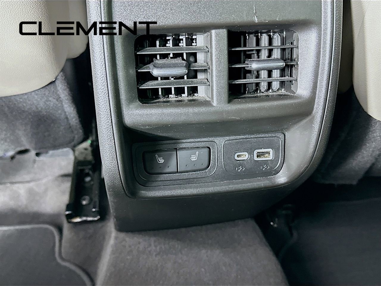 Used 2022 Cadillac XT4 Premium Luxury w/ Safety Alert Package image 33