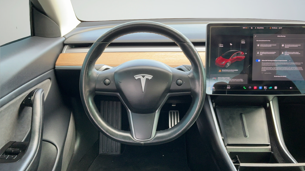 Used 2018 Tesla Model 3 Long Range AWD/4WD image 9