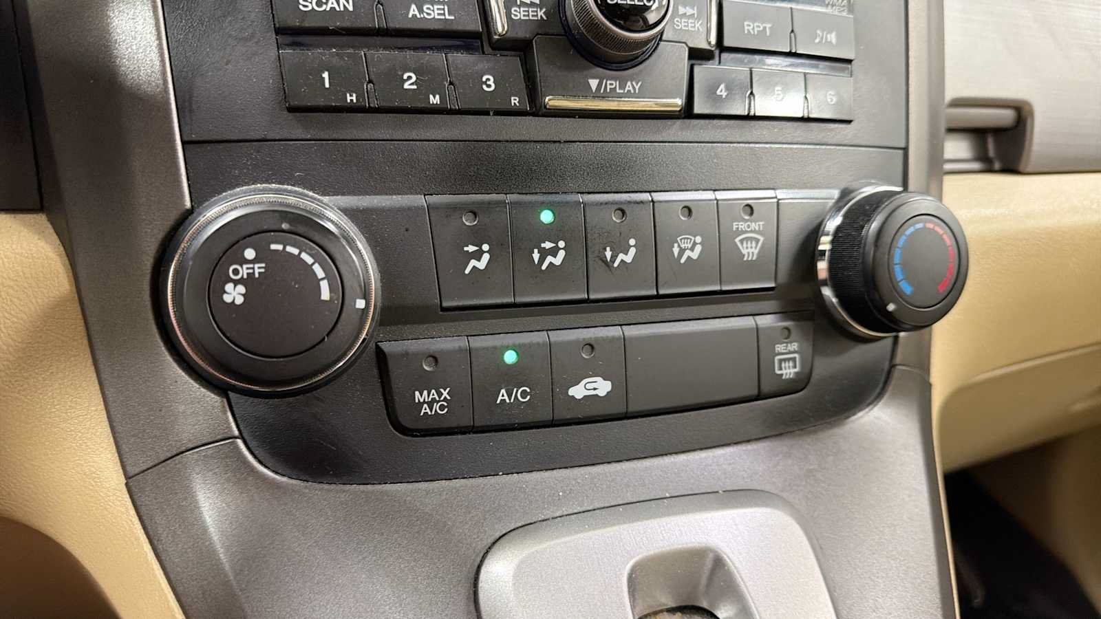 Used 2011 Honda CR-V EX image 19