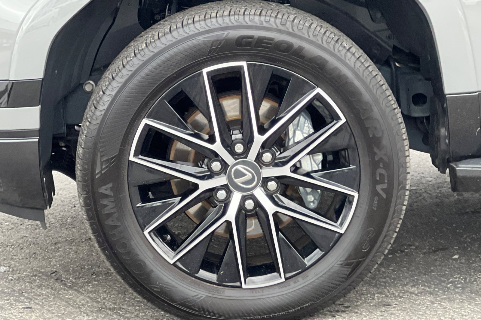 Used 2024 Lexus GX 550 image 12