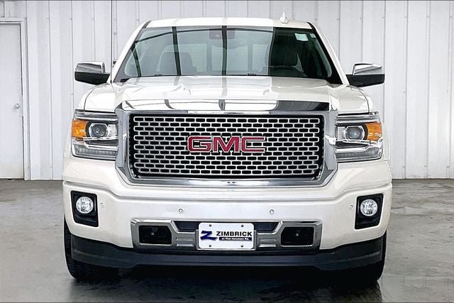 Used 2015 GMC Sierra 1500 Denali w/ Driver Alert Package AWD/4WD image 3